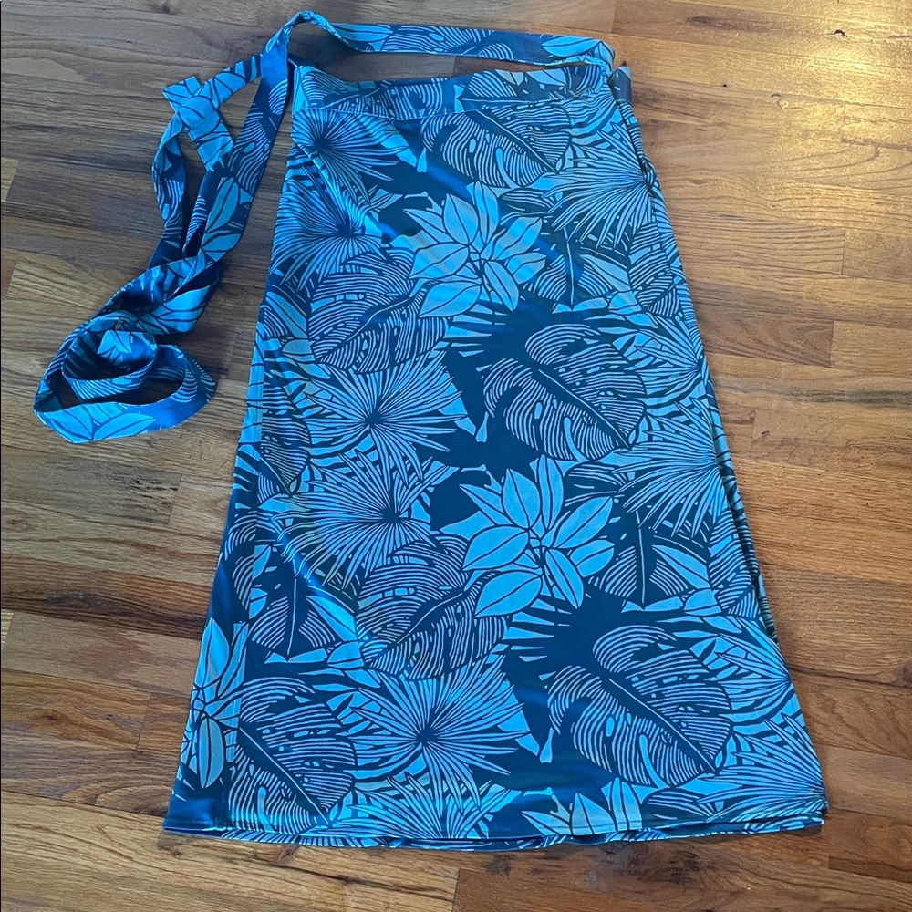 Tropical Leaf Fern Print Wrap Maxi Convertible Dress and Skirt S/M